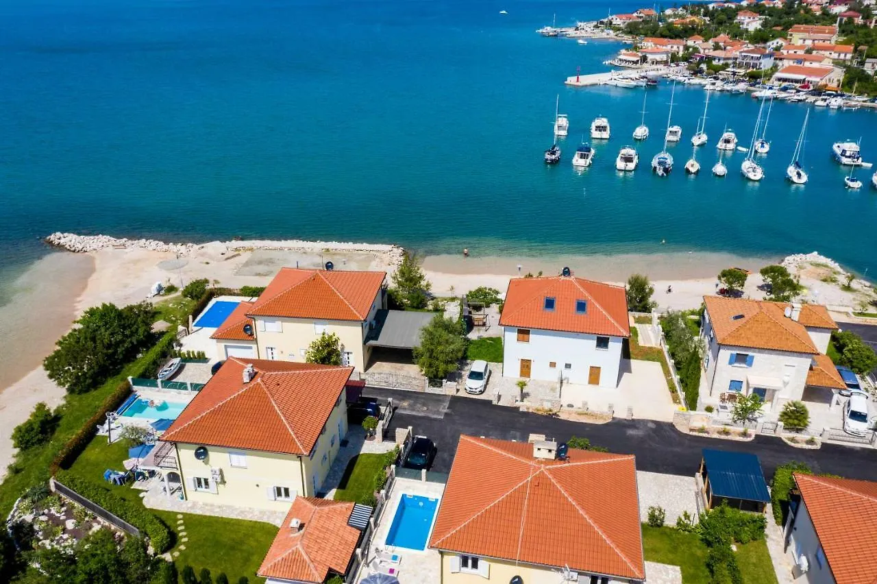 Villa Oasis Klimno 0*,  Croatia